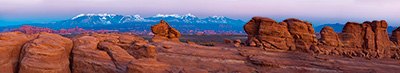 Herdina Park, Arches