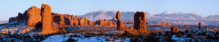 Balanced Rock panoramic photos, Arches National Park, Utah