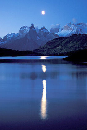Cuernos del Paine, moon reflection, Lago del Toro