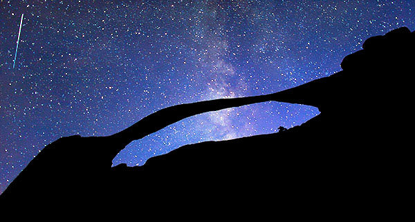 Landscape Arch, night photography, meteor, stars